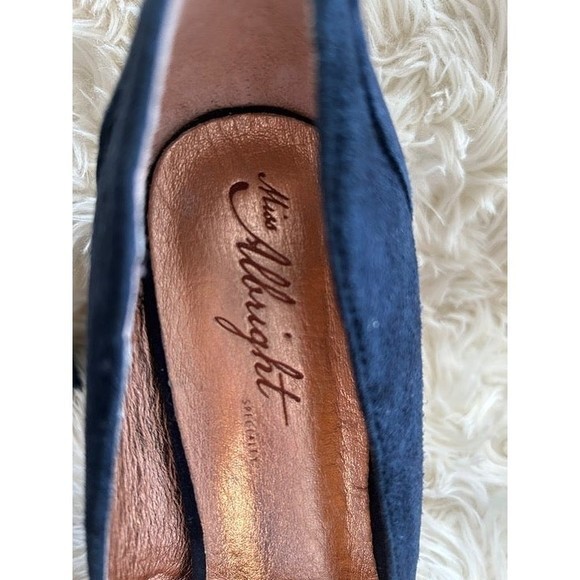 Anthropologie Miss Albright Jeweled Cabochon Navy Pumps‎ - Picture 7 of 7